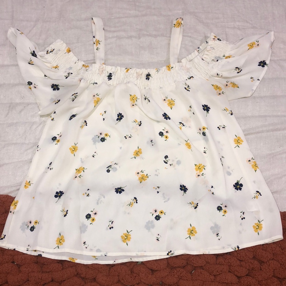 Floral Flowy Off-the-Shoulder Blouse